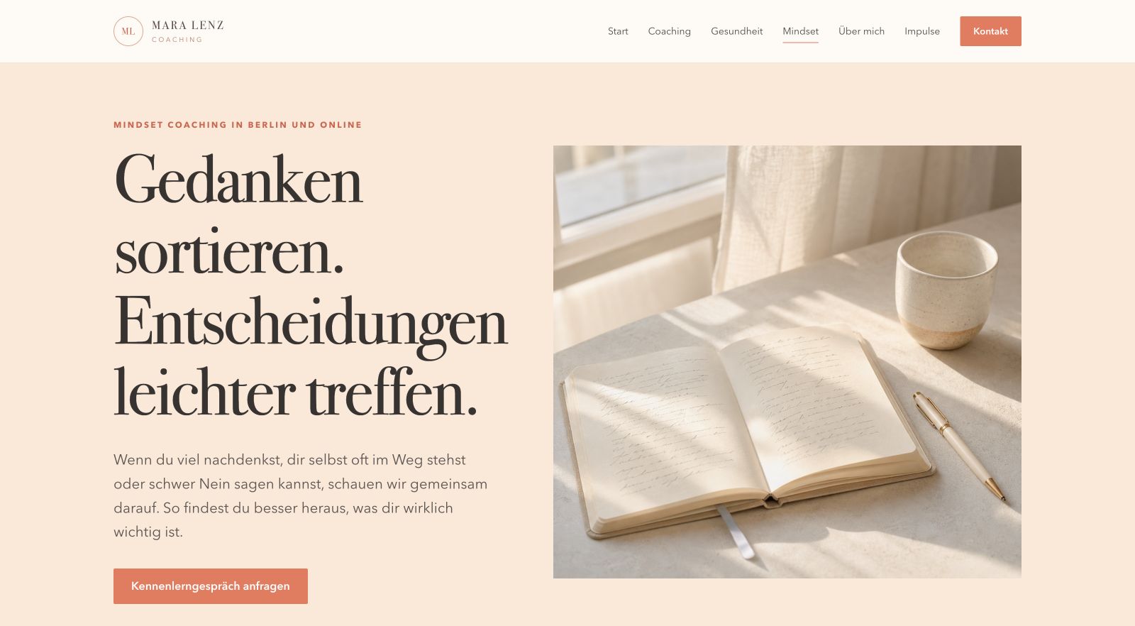 Fiktiver Designentwurf für eine Mindset-Coaching-Seite mit der Überschrift Gedanken sortieren, Journal und klarer Themenführung